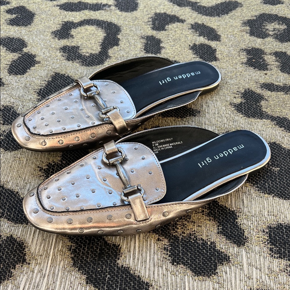 Steve Madden Girl Grey Silver Studded Mules - Picture 7 of 10